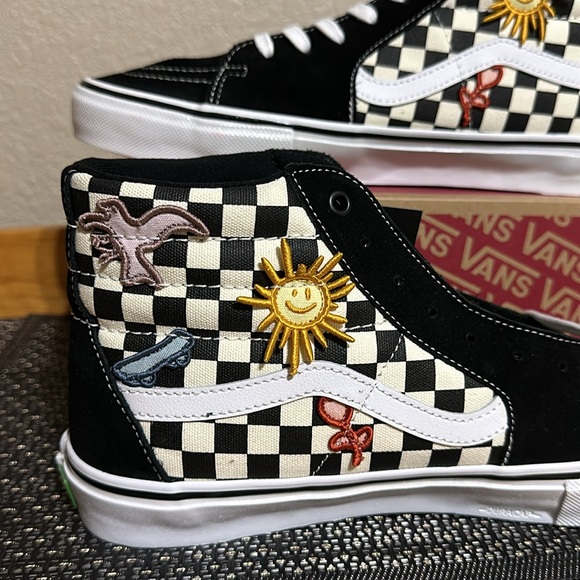 Vans Skate Sk8 hi Skateistan checkerboard men’s size9 or women’s size 10.5 - Picture 3 of 10